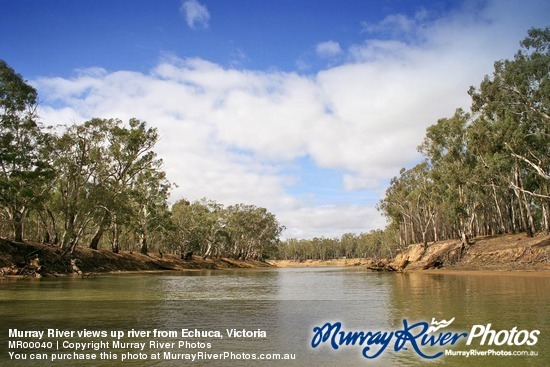 Murray River views up river from Echuca, Victoria