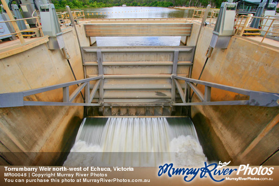 Torrumbarry Weir north-west of Echuca, Victoria