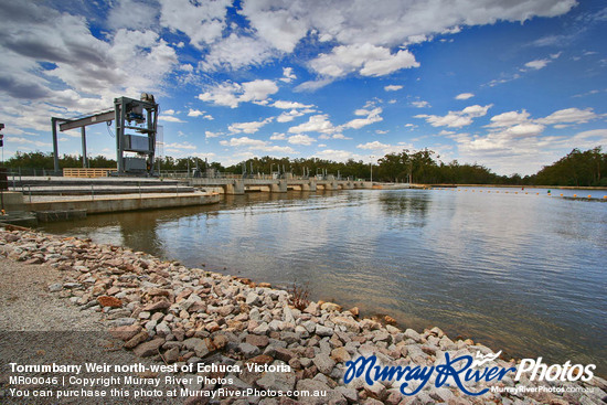 Torrumbarry Weir north-west of Echuca, Victoria