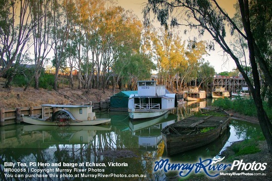 Billy Tea, PS Hero and barge at Echuca, Victoria