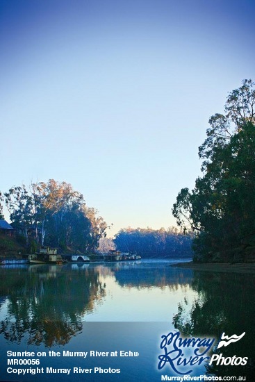 Sunrise on the Murray River at Echuca, Victoria
