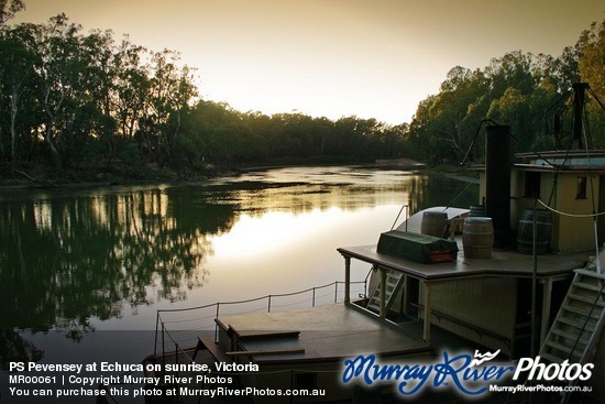 PS Pevensey at Echuca on sunrise, Victoria