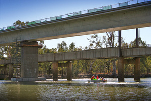 Building new bridge at Robinvale; Victoria