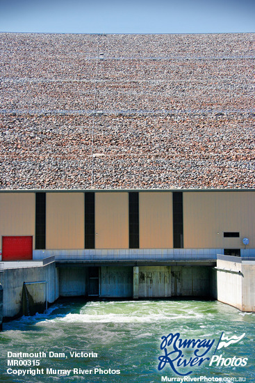 Dartmouth Dam, Victoria