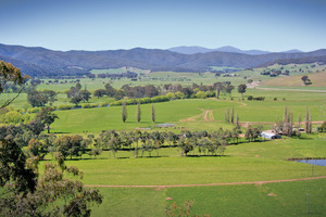 Murray River through Towong Gap and Alps, Victoria