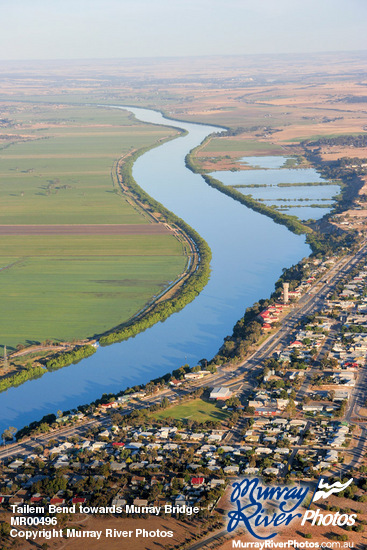 Tailem Bend towards Murray Bridge aerial, South Australia