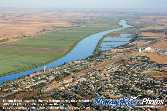 Tailem Bend towards Murray Bridge aerial, South Australia