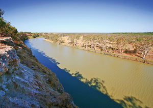 Cliff top view Waikerie to Overland Corner Road