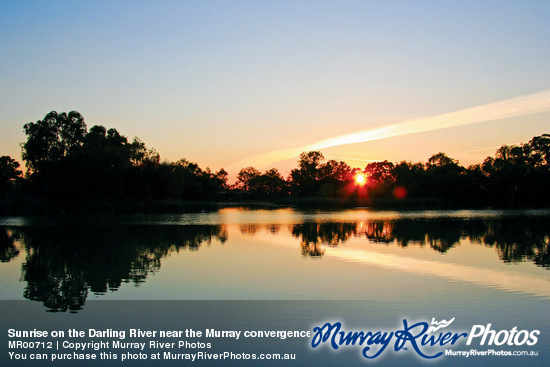 Sunrise on the Darling River near the Murray convergence