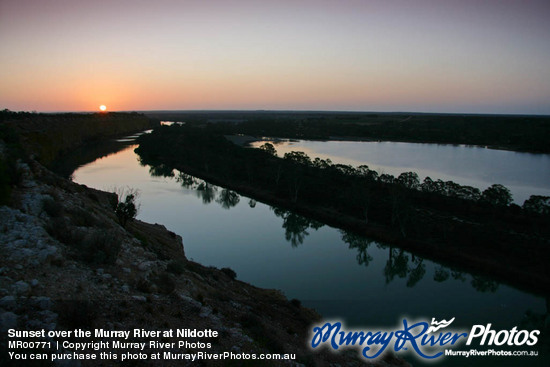 Sunset over the Murray River at Nildotte