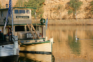 William Randell paddle boat at Swan Reach