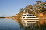 Unforgettable Houseboat at Swan Reach