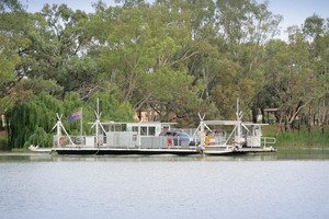 Lyrup ferry, South Australia