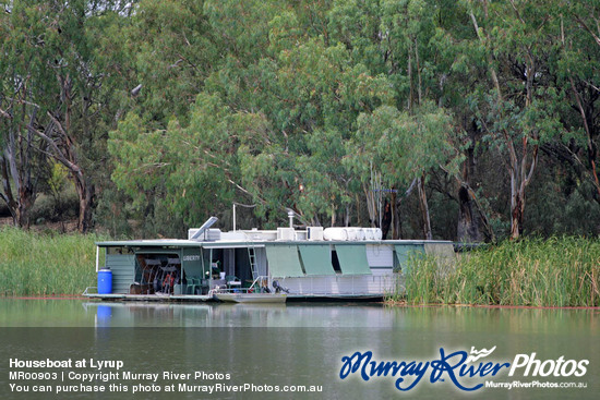 Houseboat at Lyrup