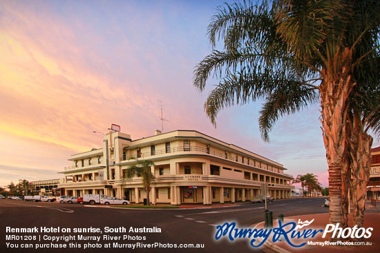 Renmark Hotel on sunrise, South Australia