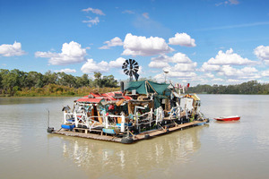 Frank Turton's MV Willitsinkorwontit, Renmark