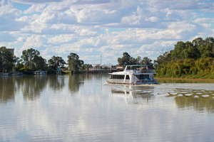 Houseboating at Renmark, South Australia