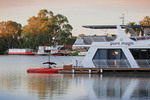 Boating on Renmark riverfront