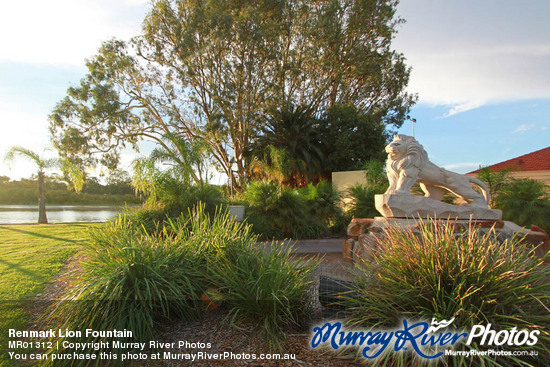 Renmark Lion Fountain