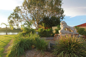 Renmark Lion Fountain