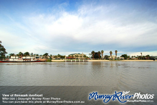 View of Renmark riverfront