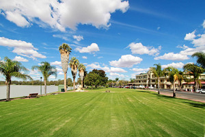 Renmark riverfront