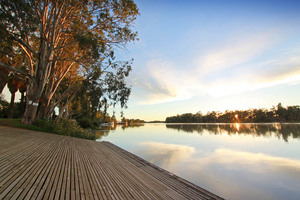 Sunrise at Renmark near Wharf