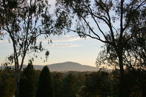 Sunrise over the foothills of Albury, New South Wales