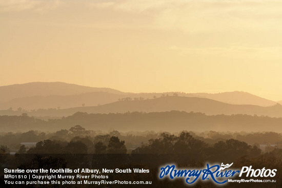 Sunrise over the foothills of Albury, New South Wales