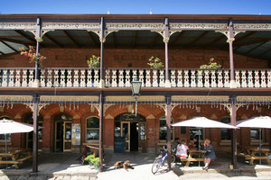 Commercial Hotel, Beechworth