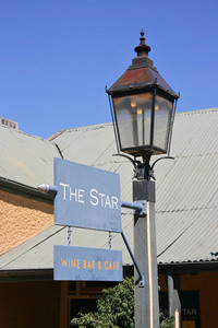 Echuca Star Hotel sign