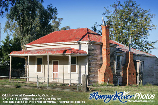 Old house at Koondrook, Victoria