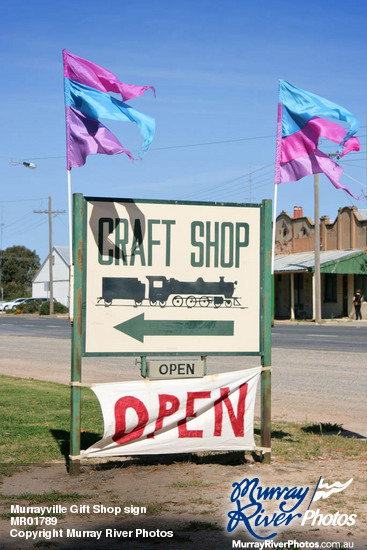 Murrayville Gift Shop sign