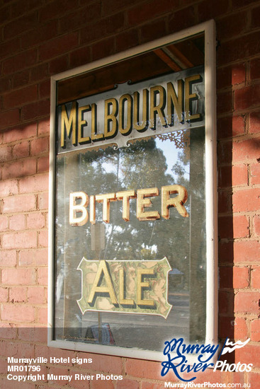 Murrayville Hotel signs