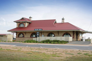 Tailem Bend Visitor Centre and Railway Station