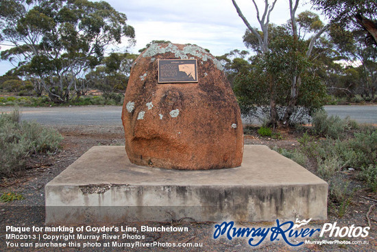 Plaque for marking of Goyder's Line, Blanchetown