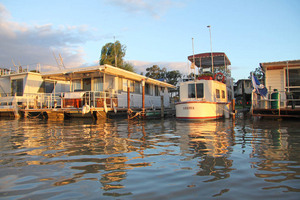 Mannum riverboats on sunset