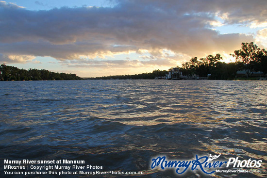 Murray River sunset at Mannum