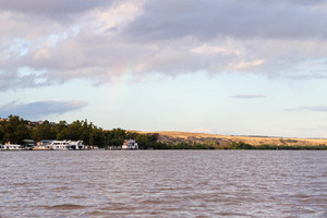 Mannum riverfront and cliffs, South Australia