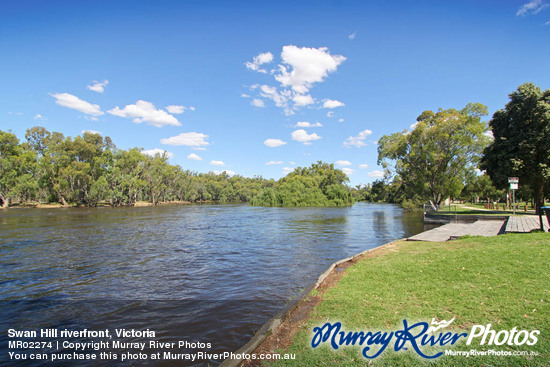 Swan Hill riverfront, Victoria