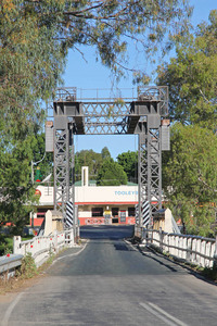 Tooleybuc Bridge, New South Wales