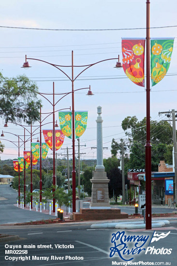 Ouyen main street, Victoria