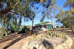 House and garden in Morgan