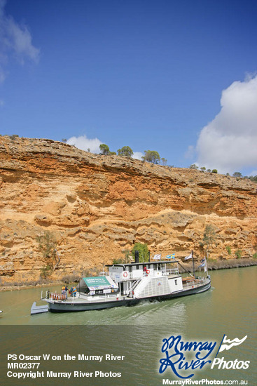 PS Oscar W on the Murray River