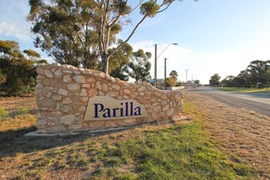Parilla town sign, South Australia