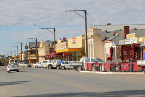 Main street of Pinnaroo, South Australia