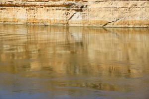 Swirling river near cliffs at Brenda Park, Murray River
