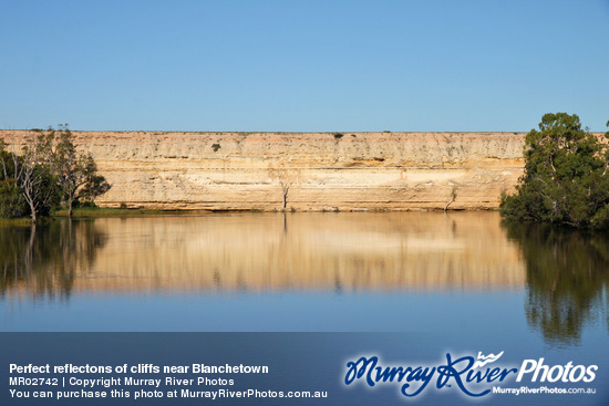 Perfect reflectons of cliffs near Blanchetown