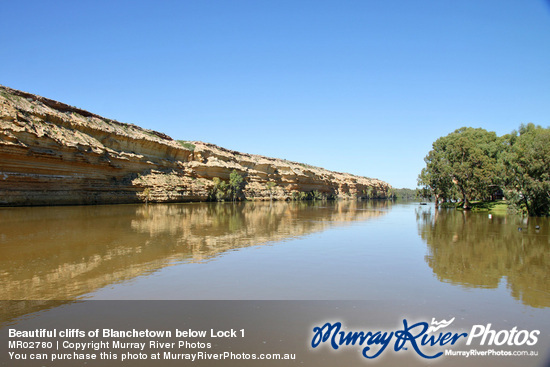 Beautiful cliffs of Blanchetown below Lock 1