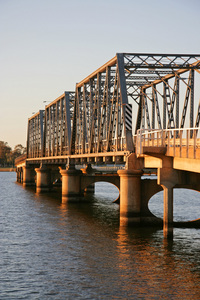 Brigde from Yarrawonga to Mulwala